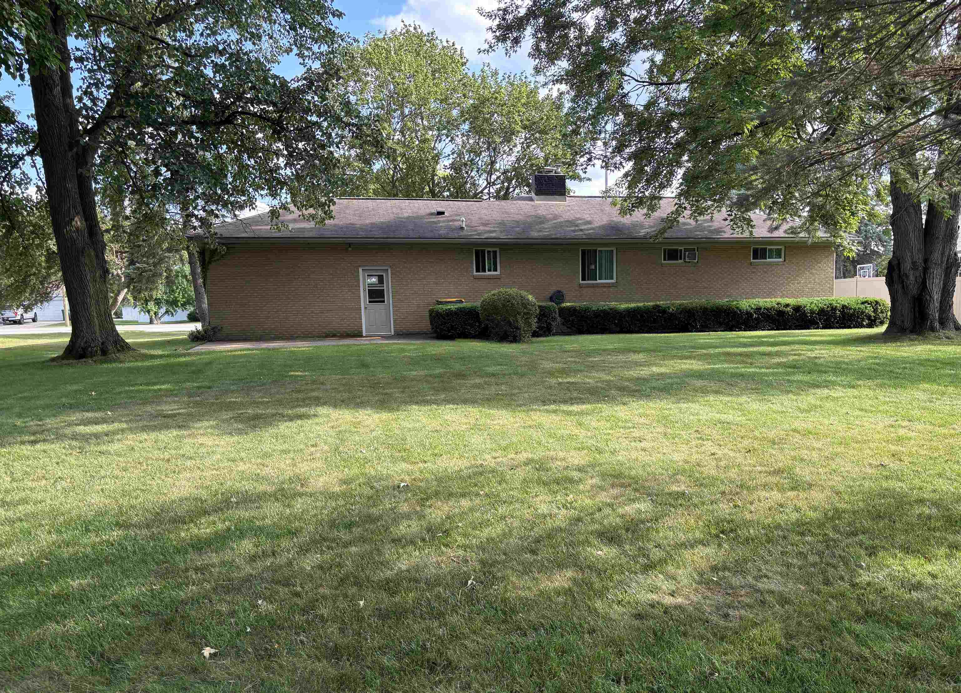 2193 Midland Road Bay City, MI 48706 - Photo 6 of 22 Gallery Image 6