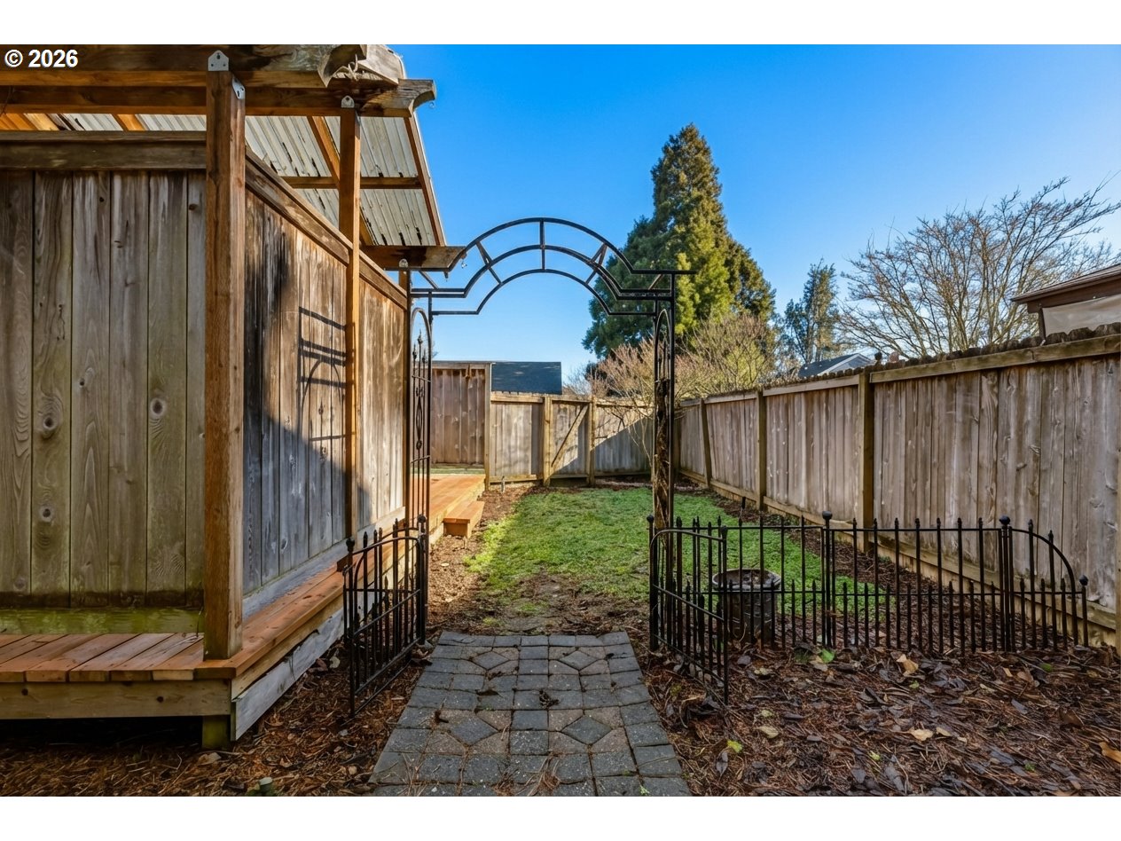 4240 Flagstaff Street Eugene, OR 97402 - Photo 29 of 30