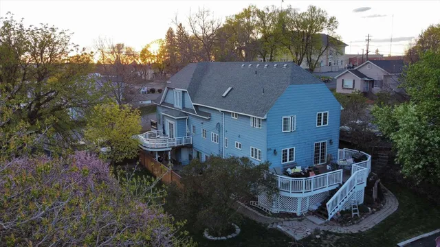 $499,999 | 401 4th Street, Davenport, WA 99122