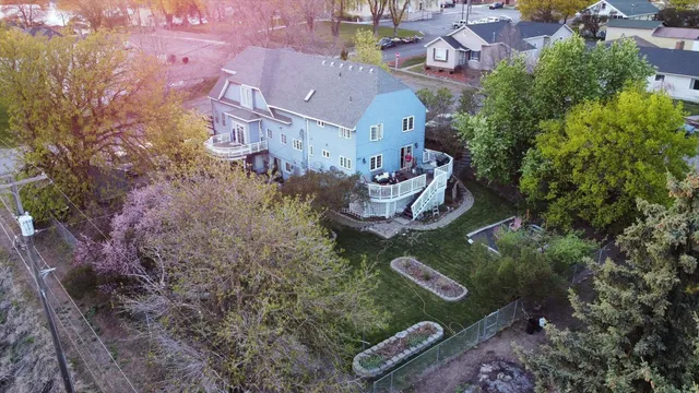 $499,999 | 401 4th Street, Davenport, WA 99122