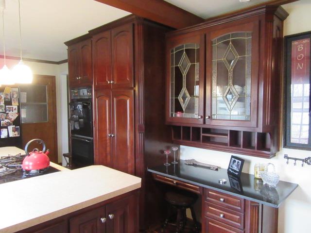6210 Lakeview Road Springfield, TN 37172 - Photo 3 of 19 a kitchen with a sink and a refrigerator