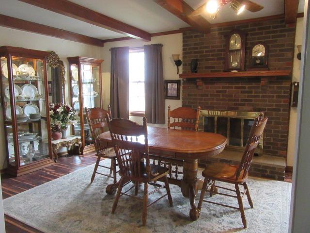 6210 Lakeview Road Springfield, TN 37172 - Photo 5 of 19 a dining room with furniture and window