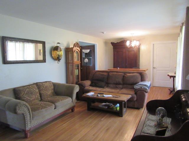 6210 Lakeview Road Springfield, TN 37172 - Photo 6 of 19 a living room with furniture and wooden floor