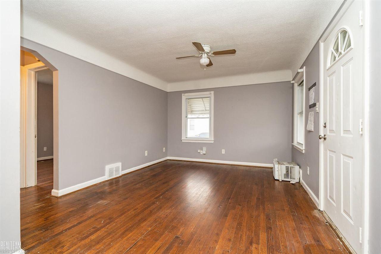 21786 Cushing Avenue Eastpointe, MI 48021 - Photo 2 of 21