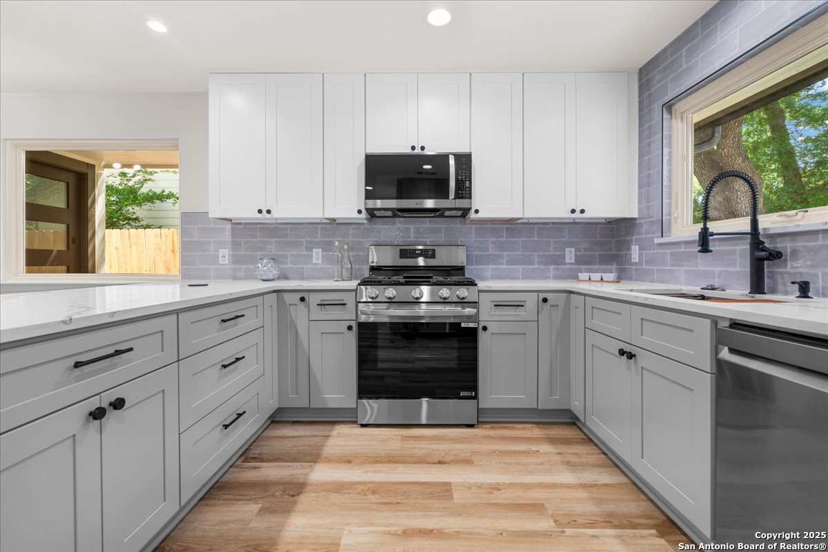 9717 Anderson Village Drive Austin, TX 78729 - Photo 11 of 30