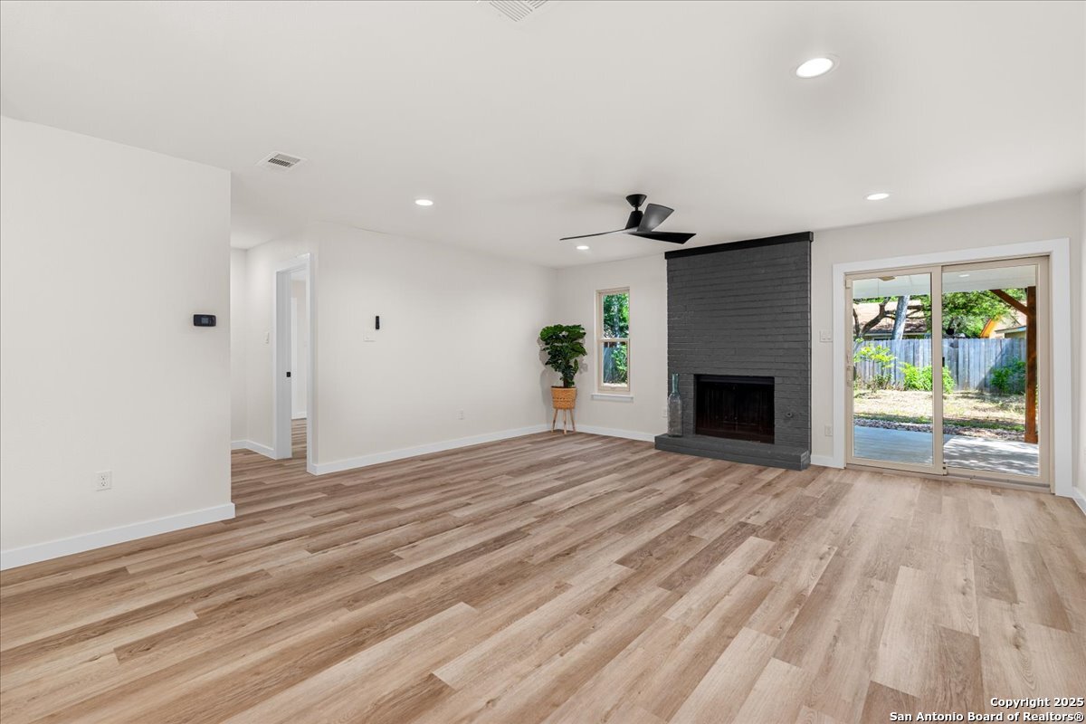 9717 Anderson Village Drive Austin, TX 78729 - Photo 5 of 30