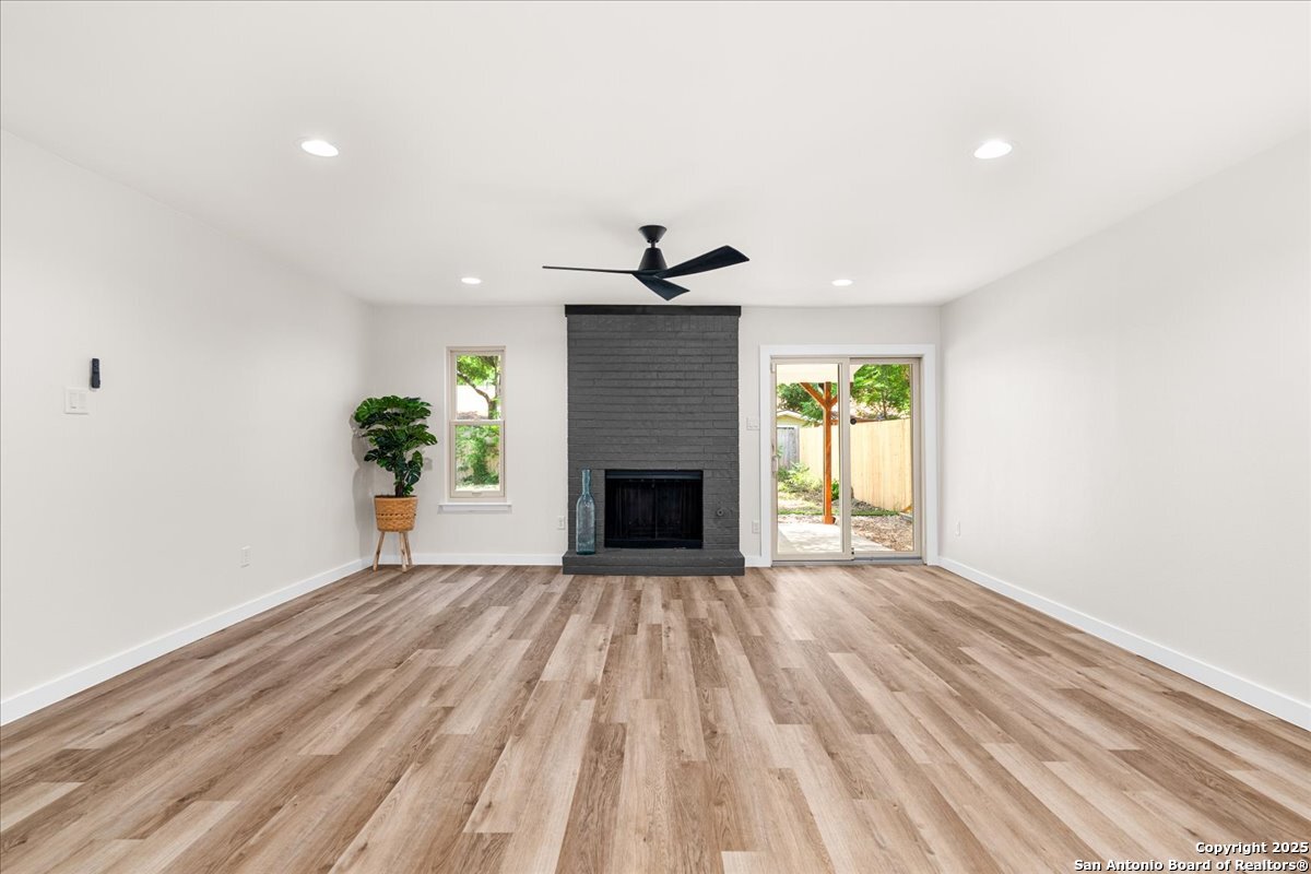 9717 Anderson Village Drive Austin, TX 78729 - Photo 7 of 30