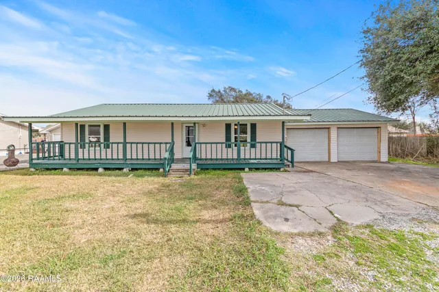 $159,900 | 7715 Par Road 521, New Iberia, LA 70560