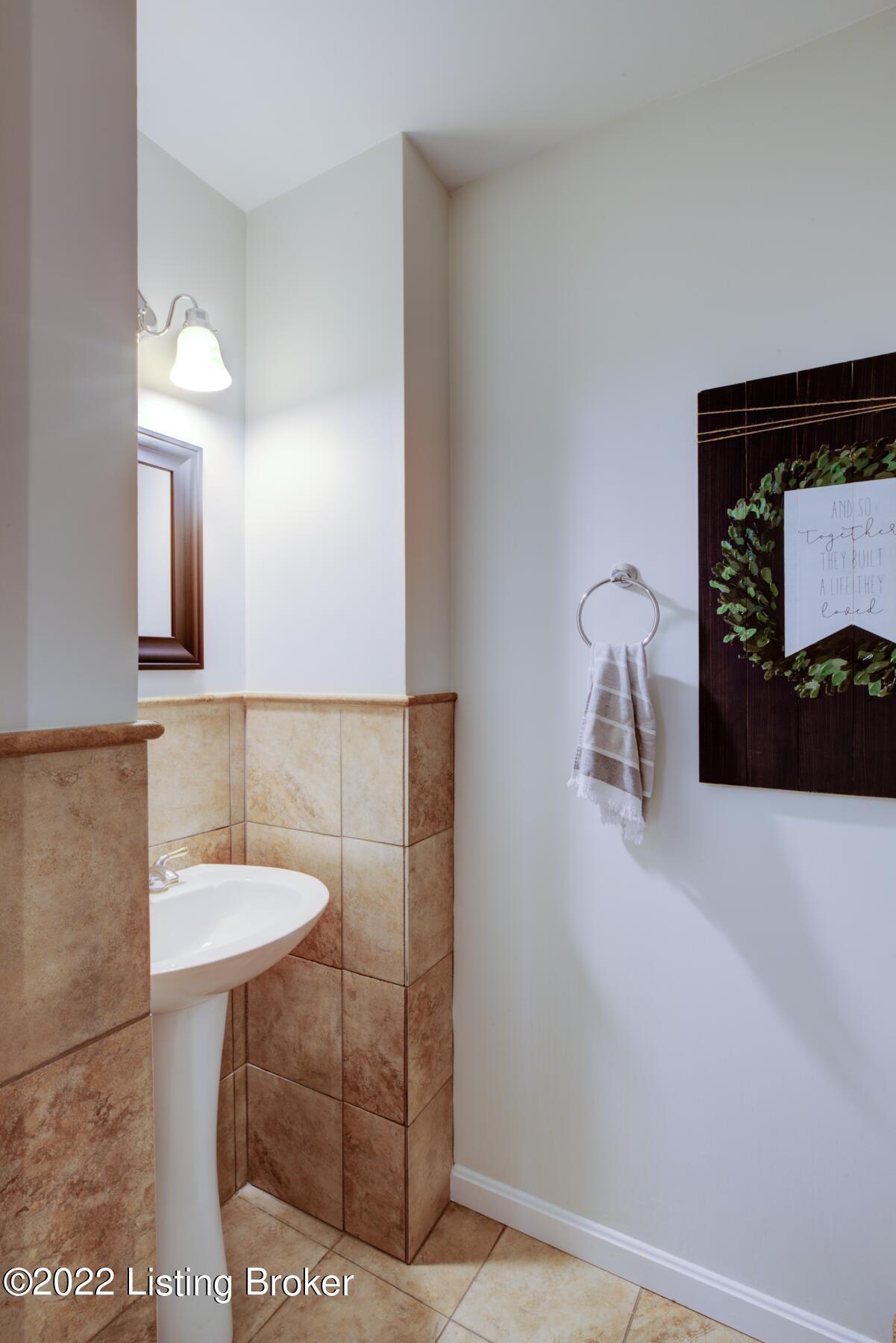 705 Creek Valley Road Louisville, KY 40243 - Photo 18 of 37 1st Floor Half-Bath