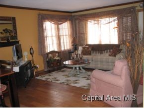 205 South Mill Street Athens, IL 62613 - Photo 2 of 16 Gallery Image 2
