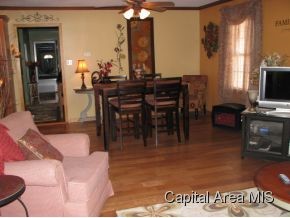 205 South Mill Street Athens, IL 62613 - Photo 4 of 16 Gallery Image 4
