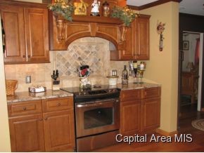 205 South Mill Street Athens, IL 62613 - Photo 5 of 16 Gallery Image 5