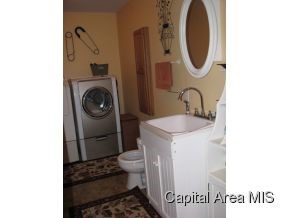 205 South Mill Street Athens, IL 62613 - Photo 10 of 16 Gallery Image 10