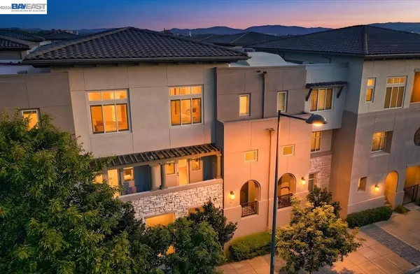 $999,000 | 5423 Iron Horse Parkway, Dublin, CA 94568