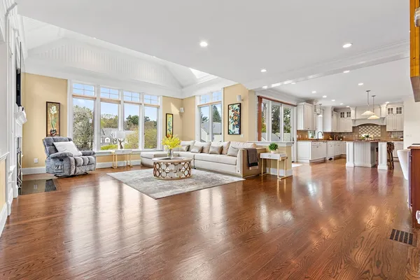 $2,898,000 | 37 Wall Street, Wellesley, MA 02481