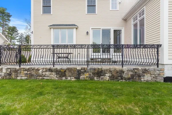 $2,898,000 | 37 Wall Street, Wellesley, MA 02481