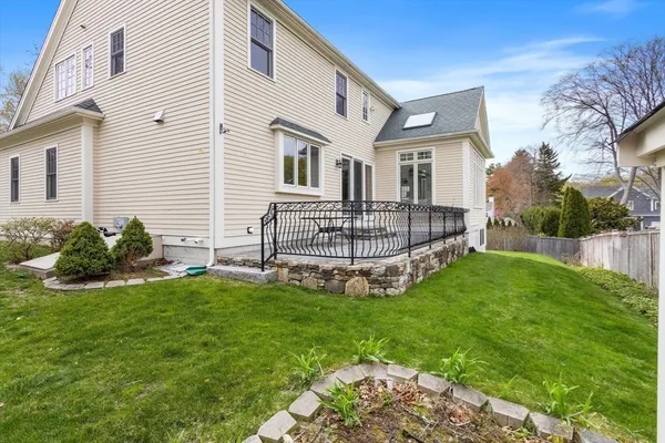 $2,898,000 | 37 Wall Street, Wellesley, MA 02481