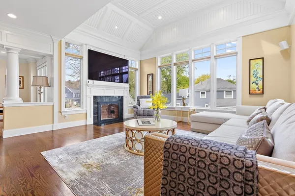 $2,898,000 | 37 Wall Street, Wellesley, MA 02481