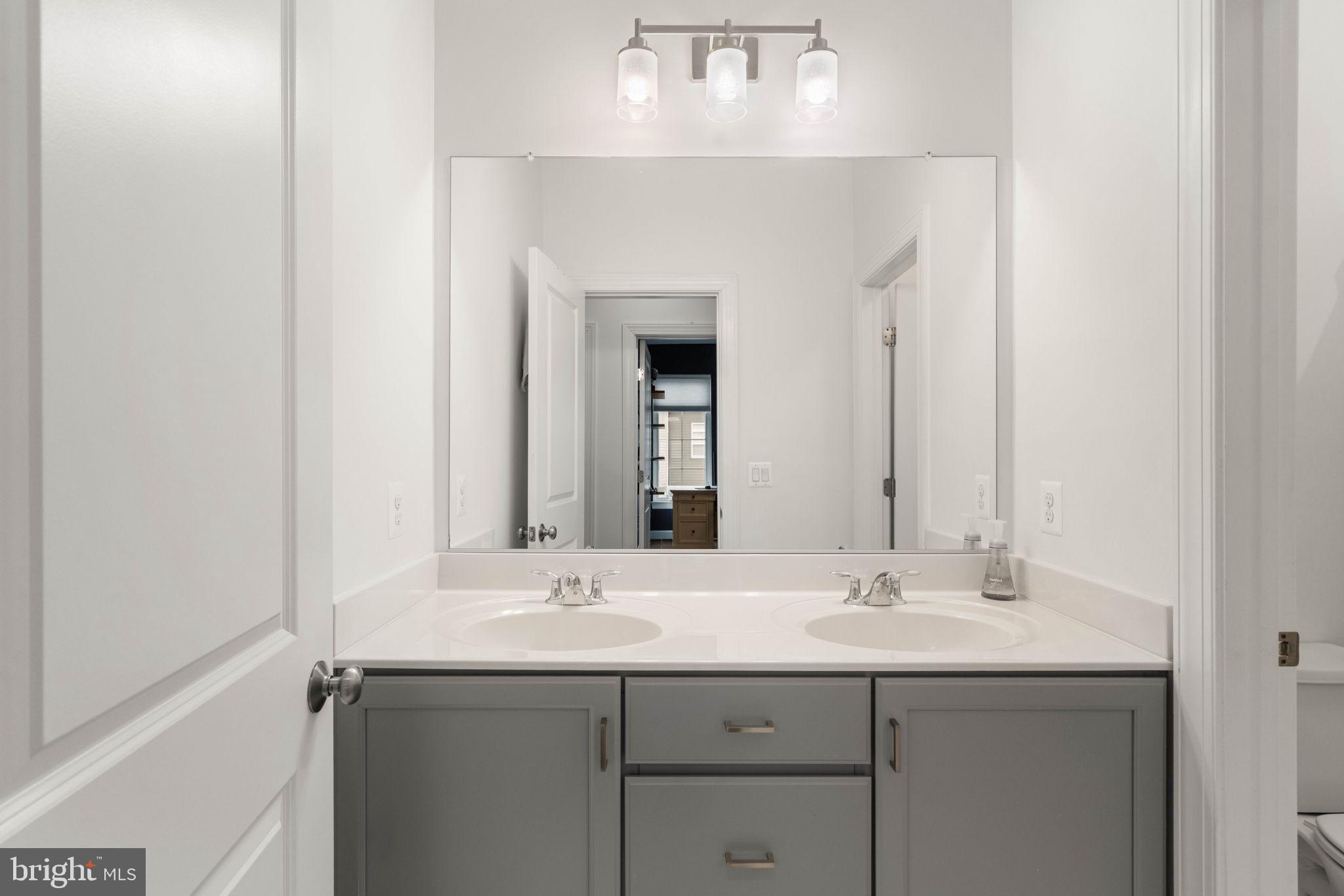 20379 Codman Drive Ashburn, VA 20147 - Photo 44 of 57 Full bath #3