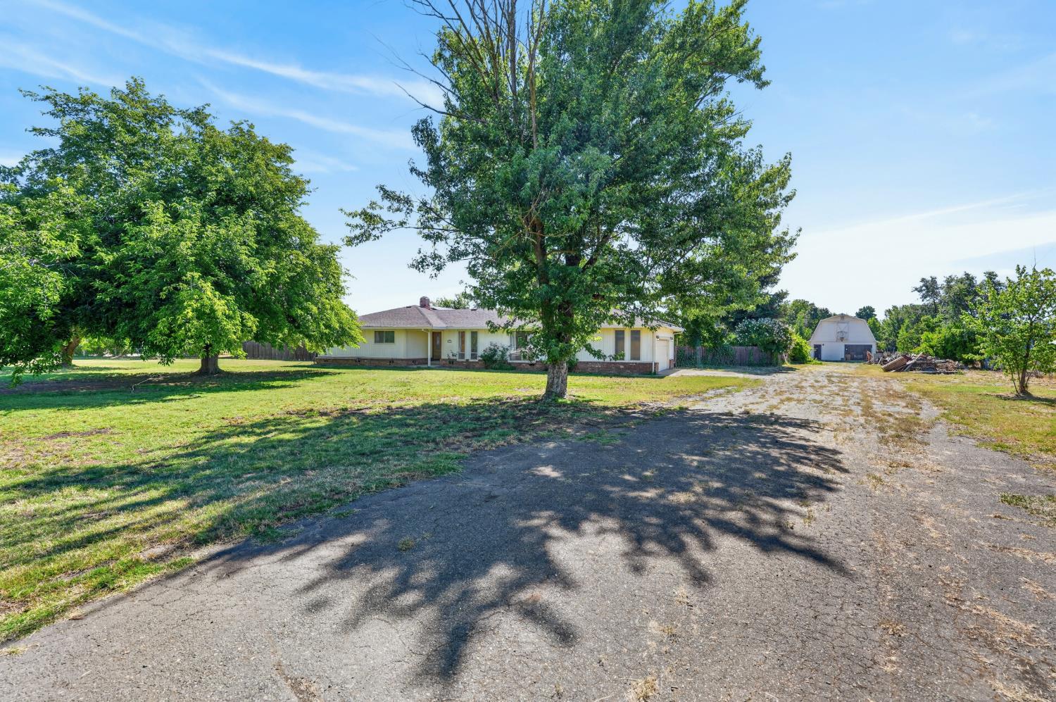 8465 Dillard Road Wilton, CA 95693 - Photo 3 of 49