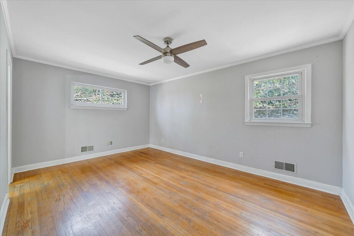 3044 Burnleigh Road Southwest Roanoke, VA 24014 - Photo 33 of 54 31-MIB02077