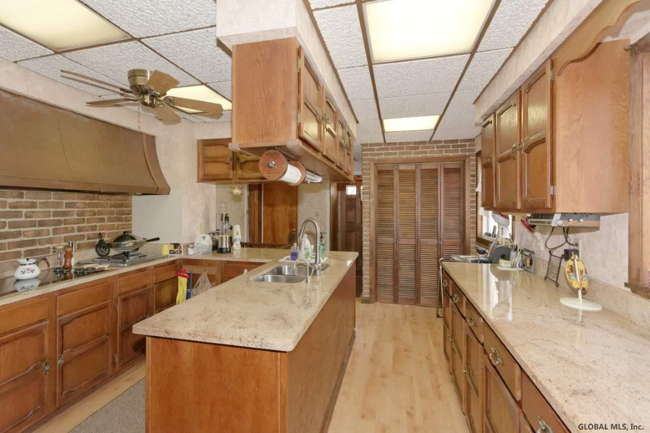 25 Hills Road Colonie, NY 12211 - Photo 23 of 65 Photo 26