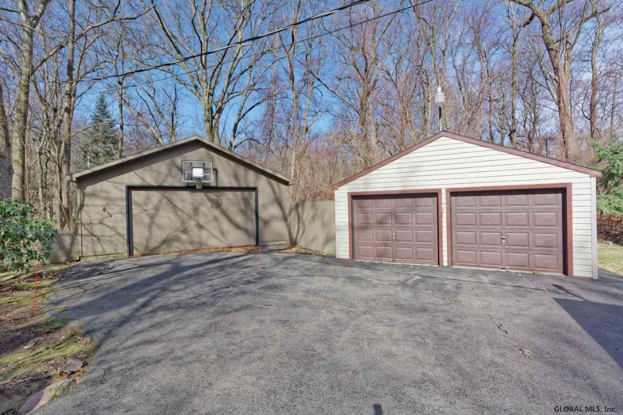 25 Hills Road Colonie, NY 12211 - Photo 6 of 65 Photo 8