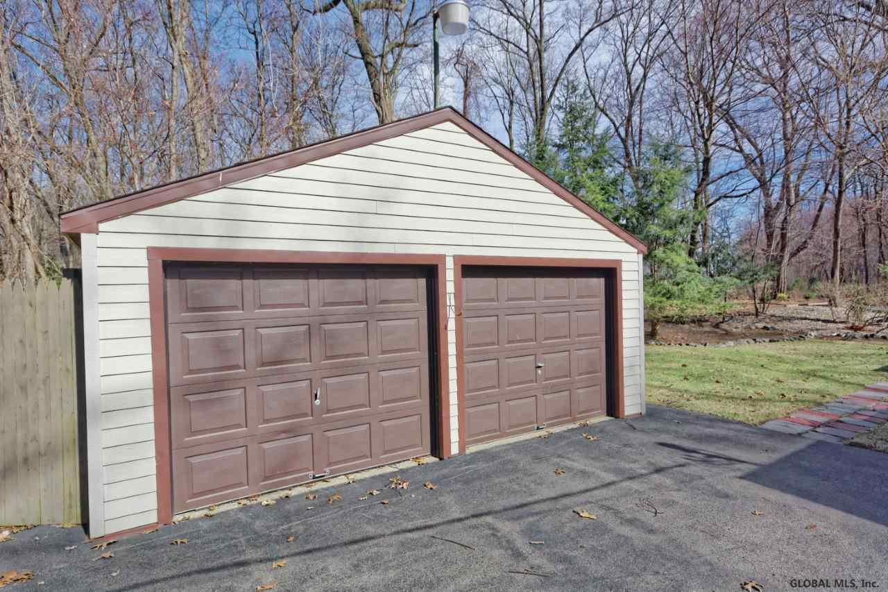 25 Hills Road Colonie, NY 12211 - Photo 8 of 65 Photo 10