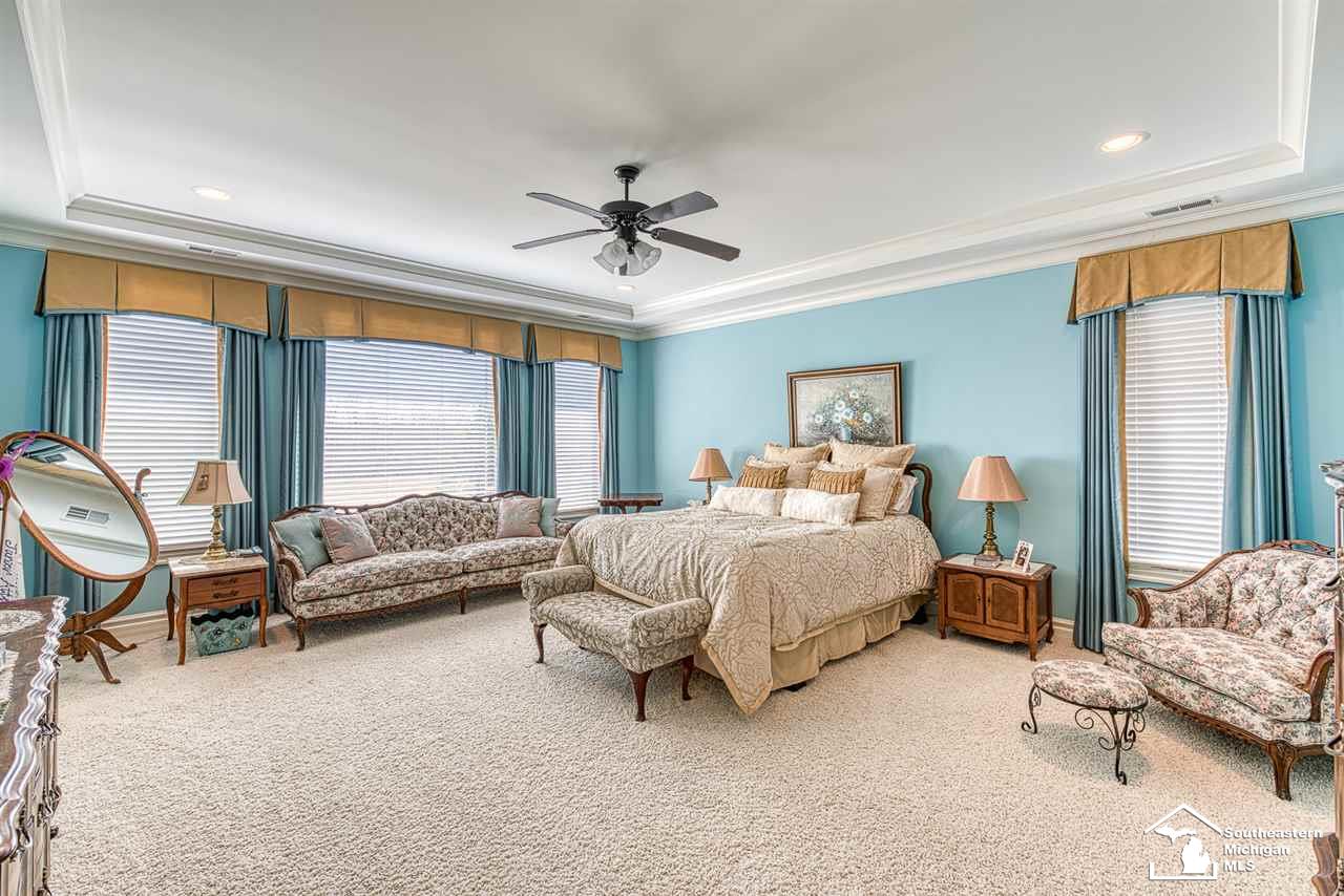 1049 Abbey Road Monroe, MI 48161 - Photo 42 of 65 50036648-41.JPG
