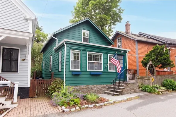 $10,000 | 12 Maitland Court, Newport, RI 02840