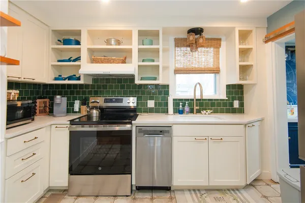 $10,000 | 12 Maitland Court, Newport, RI 02840
