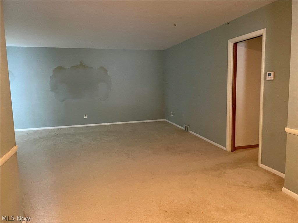 999 Chelston Road South Euclid, OH 44121 - Photo 4 of 30