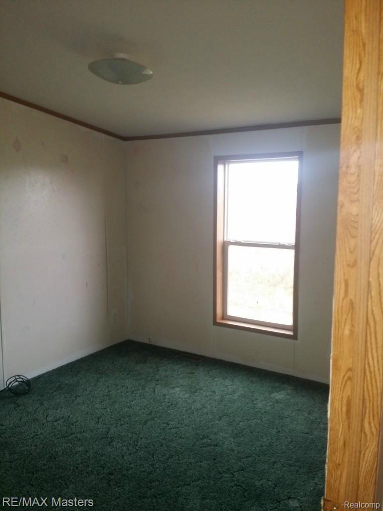 8760 Ostrander Road Maybee, MI 48159 - Photo 11 of 18 20141209_124601.jpg