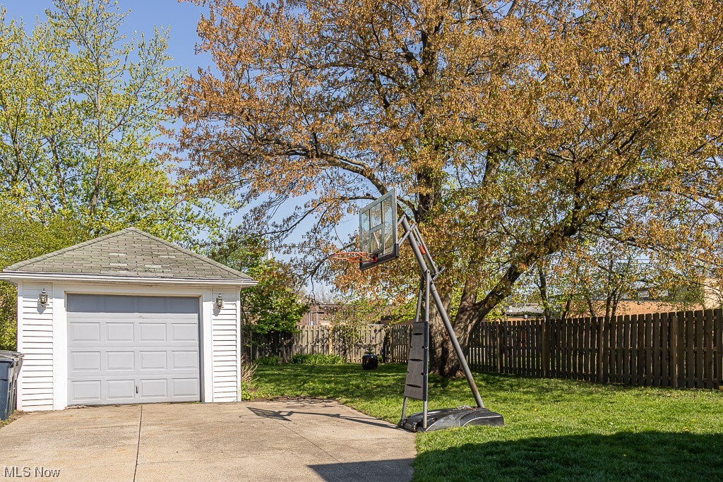 1439 Gordon Road Lyndhurst, OH 44124 - Photo 13 of 14 Detached garage