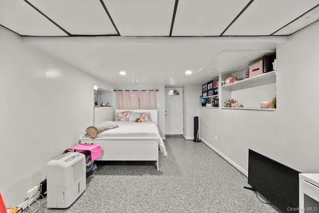 $829,000 | 32 McNamara Road, Spring Valley, NY 10977