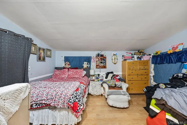 $829,000 | 32 McNamara Road, Spring Valley, NY 10977