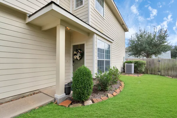$2,100 | 25251 Bentley Glen Lane, Katy, TX 77494