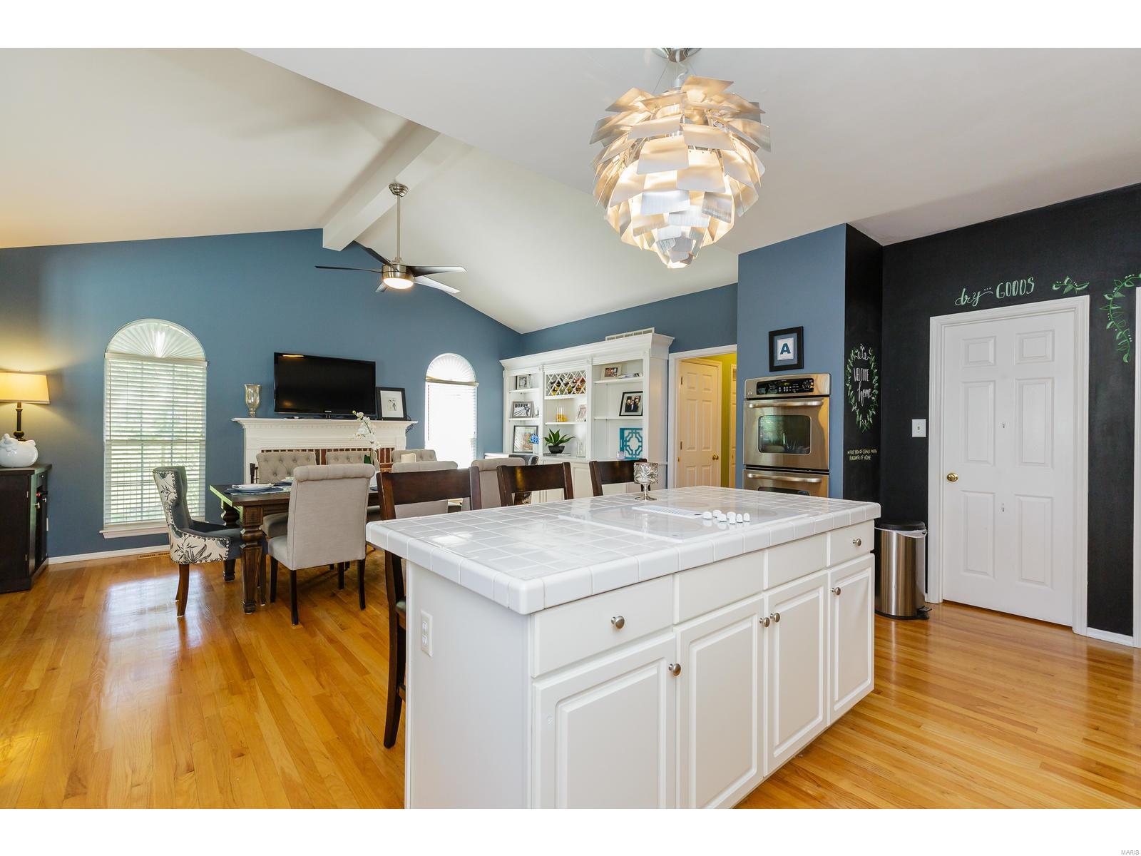 17209 Bluffview Ridge Place Chesterfield, MO 63005 - Photo 22 of 47 Gallery Image 22