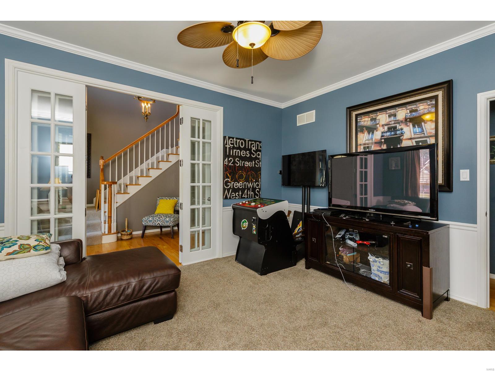 17209 Bluffview Ridge Place Chesterfield, MO 63005 - Photo 4 of 47 Gallery Image 4