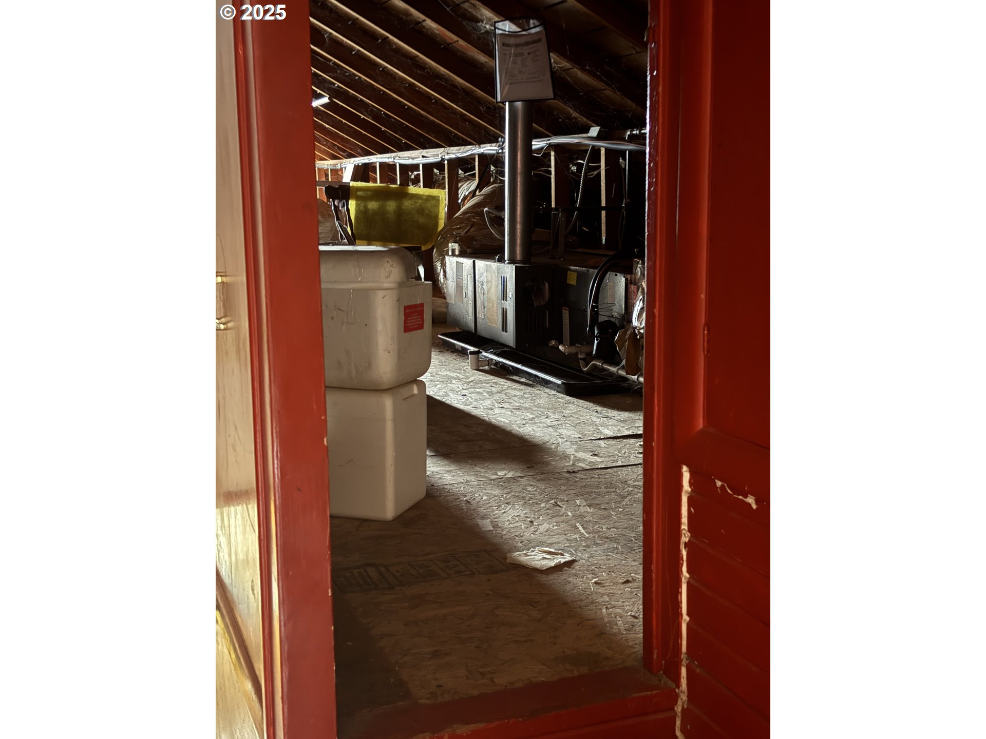 4135 Concord Street Eugene, OR 97402 - Photo 14 of 14 a view of storage space