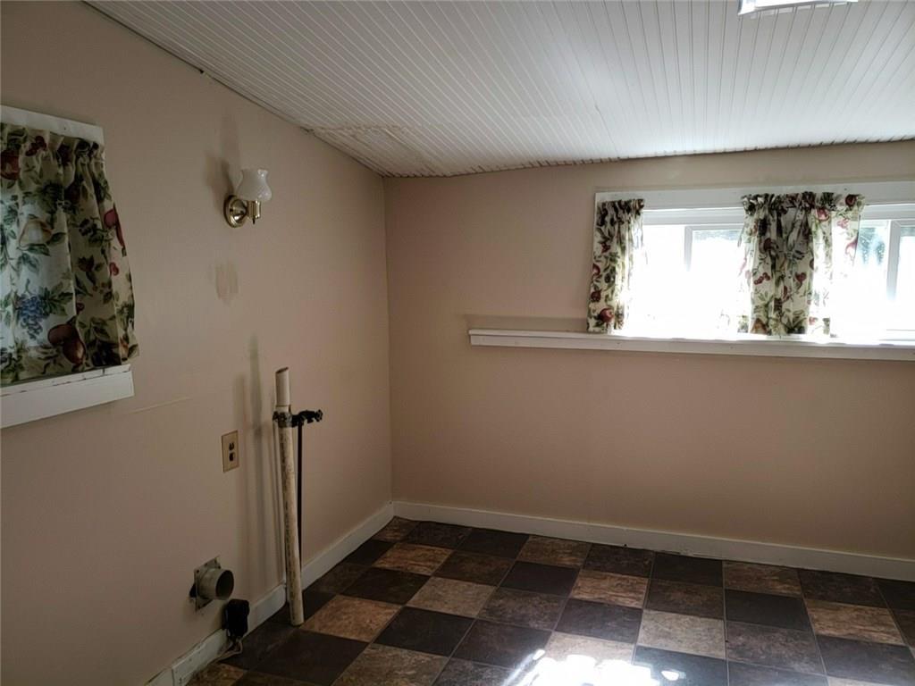 328 North Burnett Road Springfield, OH 45503 - Photo 10 of 14 Gallery Image 10