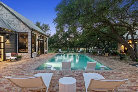 $2,500,000 | 599 Dario Drive, Dripping Springs, TX 78620