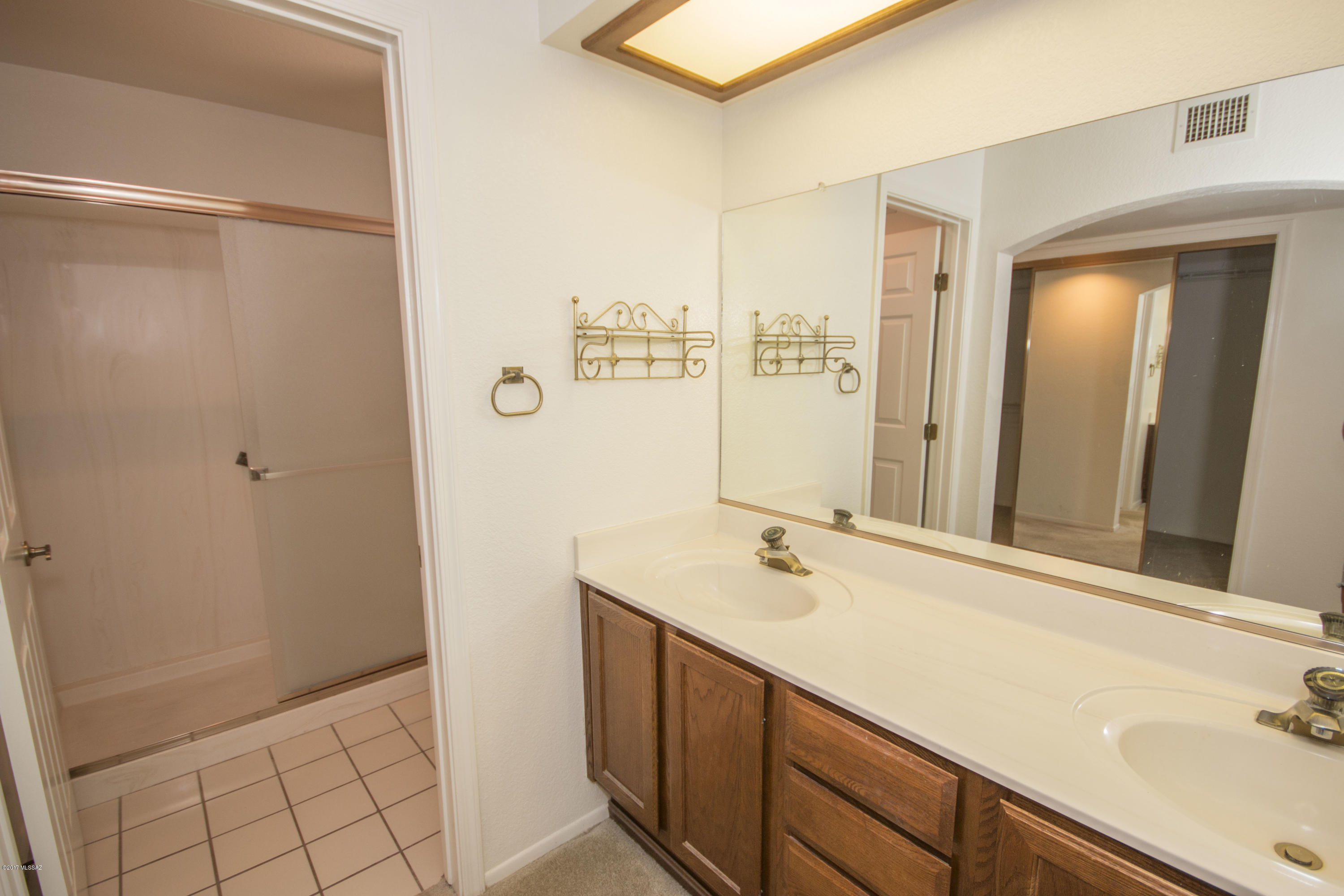 945 East Rising Sun Drive Oro Valley, AZ 85755 - Photo 18 of 24