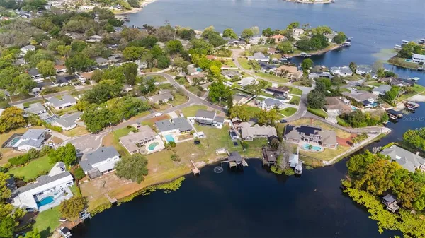 $1,800,000 | 10525 Homestead Drive, Tampa, FL 33618
