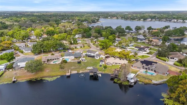 $1,800,000 | 10525 Homestead Drive, Tampa, FL 33618