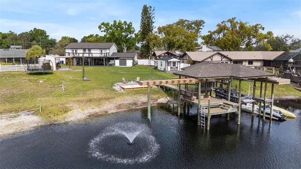 $1,800,000 | 10525 Homestead Drive, Tampa, FL 33618