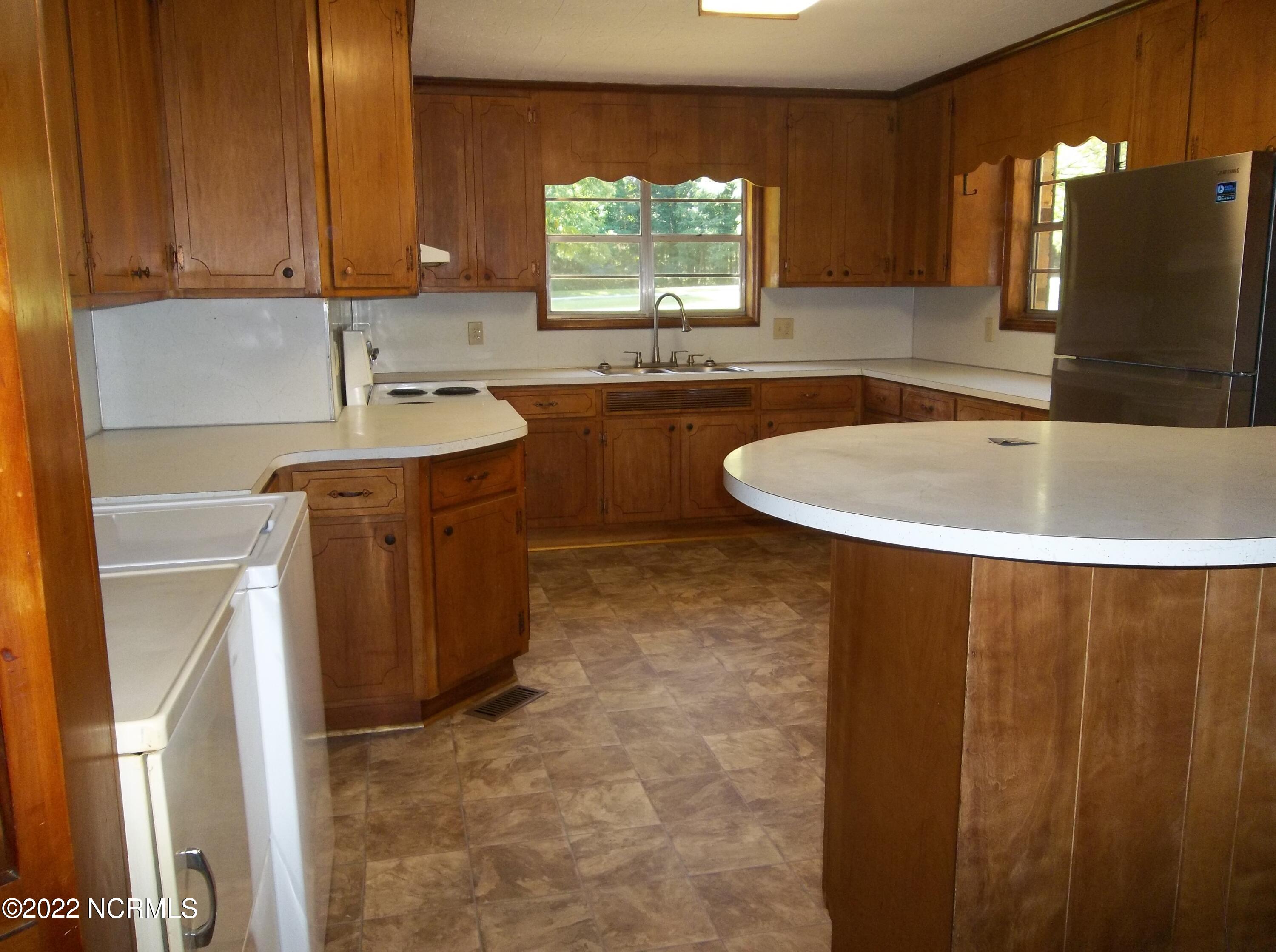 1073 Spies Road Star, NC 27356 - Photo 10 of 20 100_2398