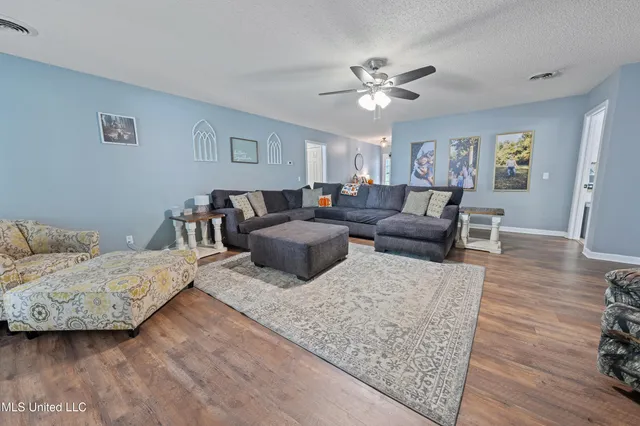 $315,000 | 3443 South Old Highway, Holly Springs, MS 38635