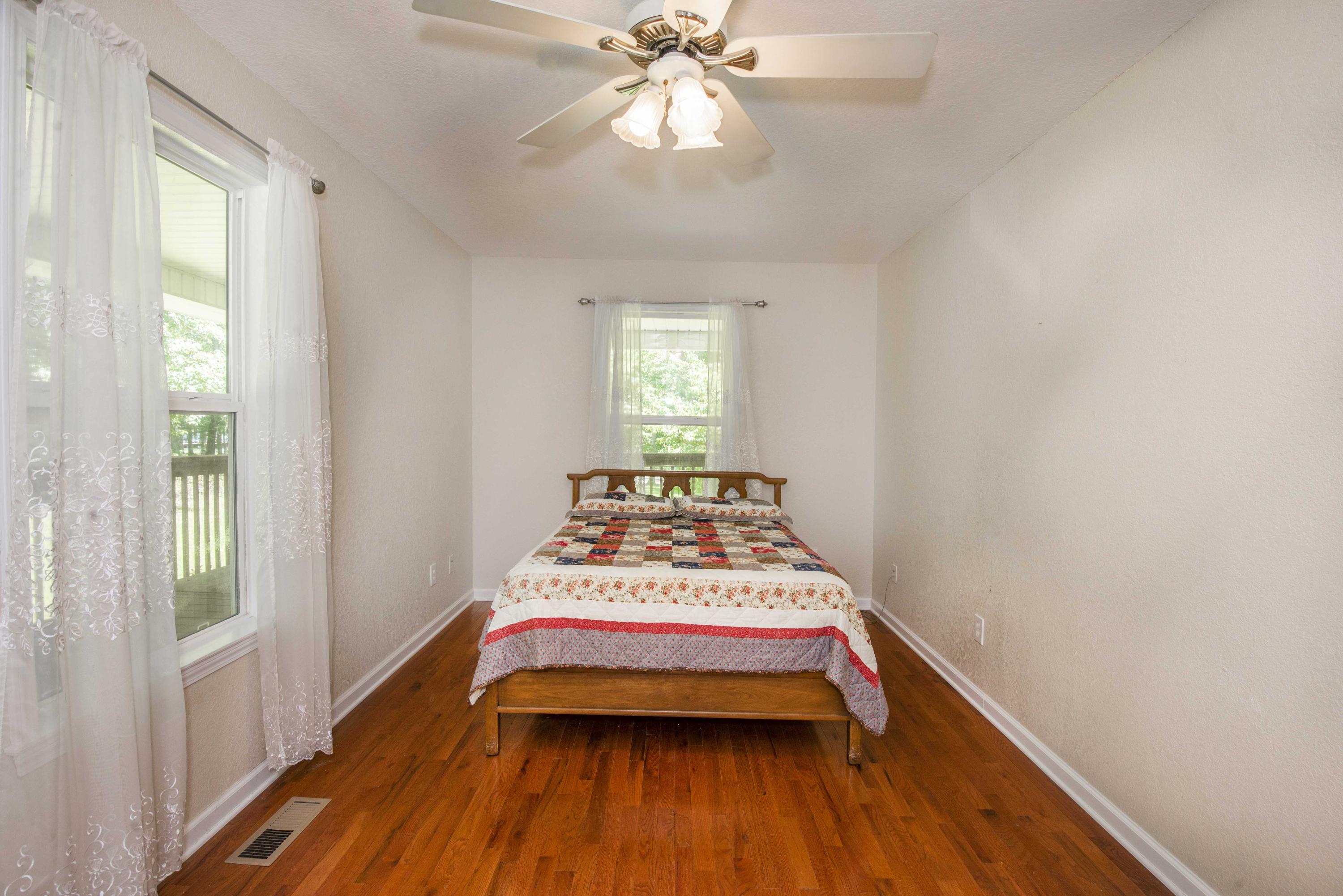 102 Helton Vojtkofsky Road Ten Mile, TN 37880 - Photo 4 of 38 Bed 1_1