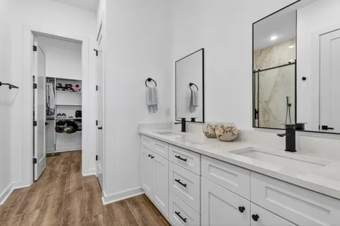 $880,000 | 1629 Boxwood Drive, Nashville, TN 37211